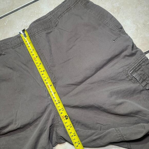 Vintage Y2K Nike The Athletic Dept. Brown Cargo Shorts Mens XXL Hiking Outdoors - Picture 5 of 11
